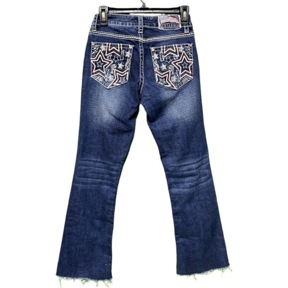 Shyanne Women's Boot Cut Embroidered Star Pocket Denim Jeans Dark Wash Size 26‎